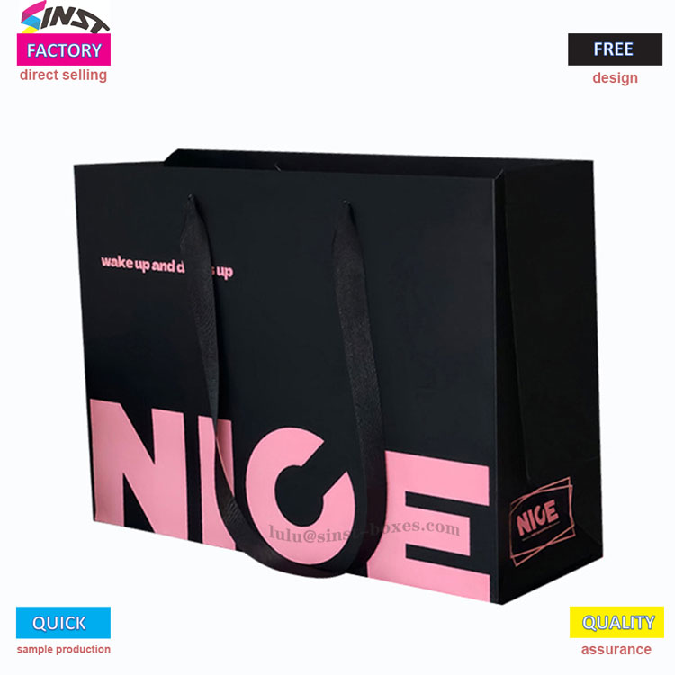 Sac en papier pour vêtements